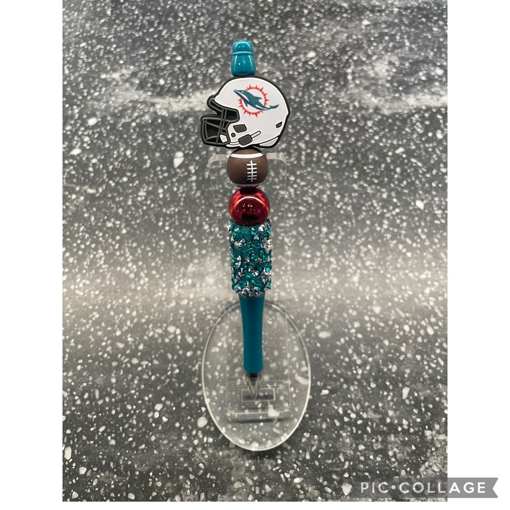 Miami dolphins pen